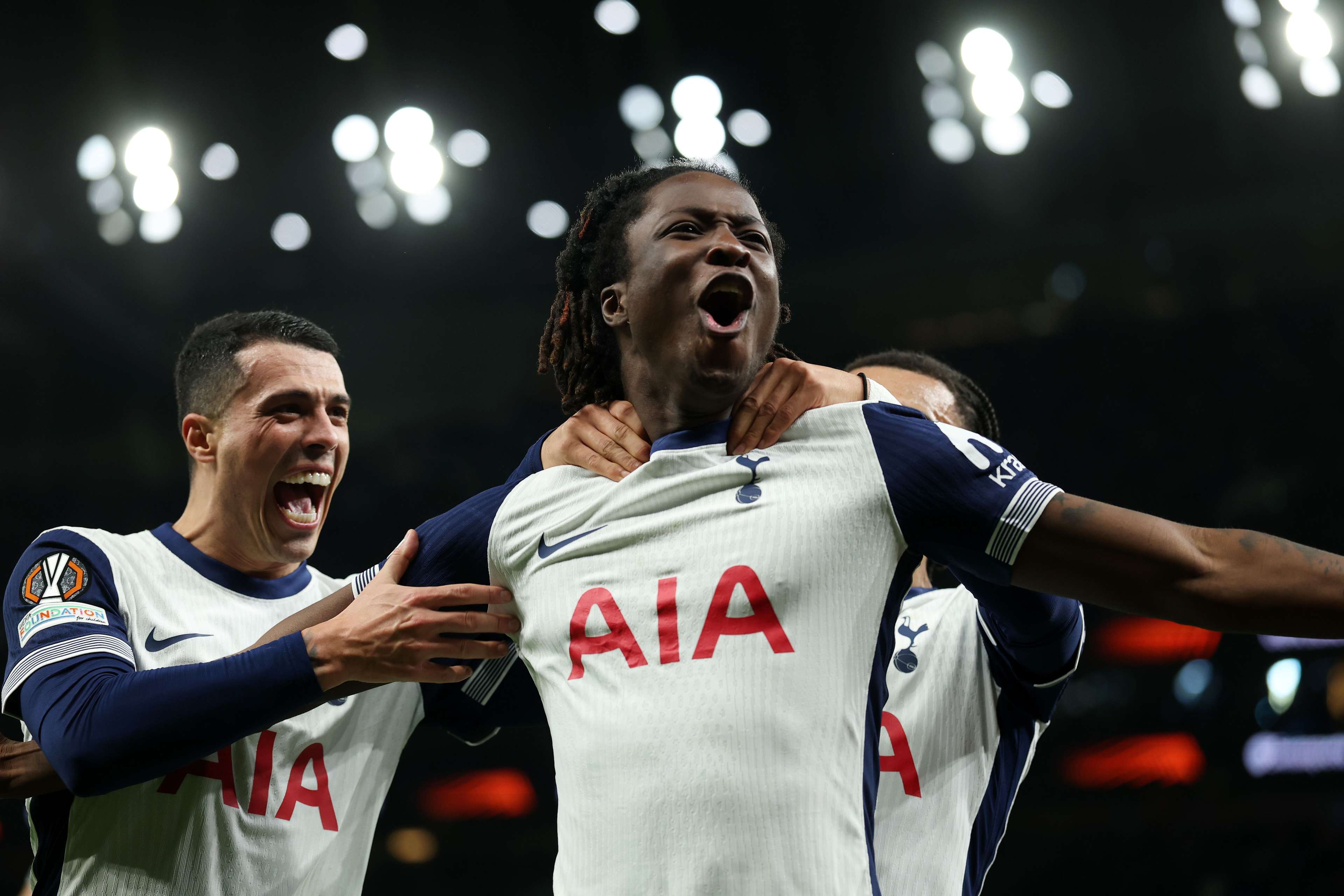 在极小的射 在极小的射