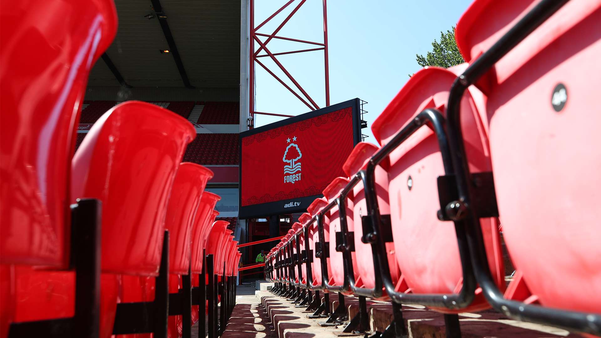 突破中展現 突破中展現