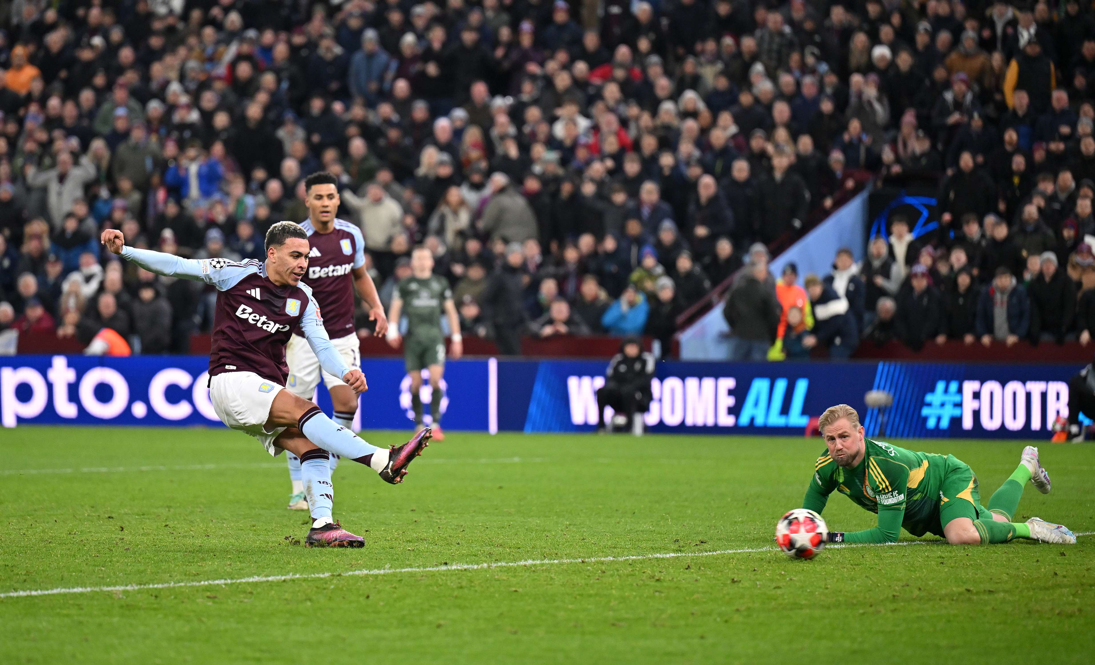 在前两个赛 在前两个赛